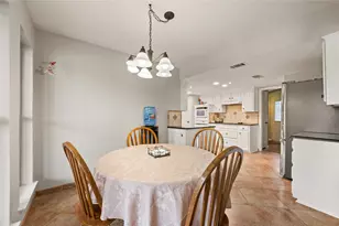 2621 Sedgeway Ln, Carrollton, TX 75006 - Photo 16