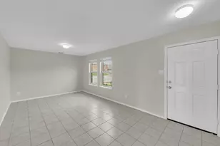 2535 Brentwood, Lancaster, TX 75134 - Photo 10