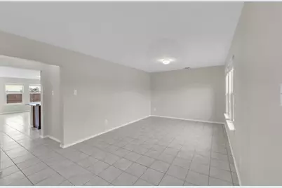 2535 Brentwood, Lancaster, TX 75134 - Photo 6