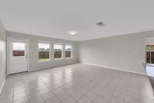 2535 Brentwood, Lancaster, TX 75134 - Photo 14