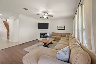 837 Graham Dr, Burleson, TX 76028 - Photo 10