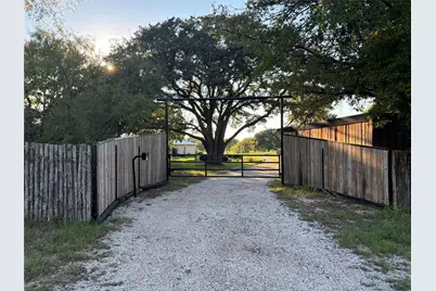 2401 True Grit Way, Cresson, TX 76035 - Photo 12