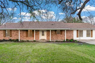 703 S 4th St, Crandall, TX 75114 - Photo 2