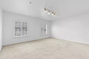 3922 Gilbert Ave, Dallas, TX 75219 - Photo 10