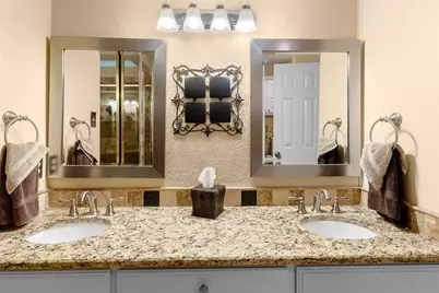 14683 Plage Lane, Addison, TX 75001 - Photo 14