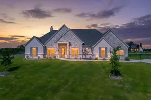 1038 Deer Is Ct, Azle, TX 76020 - Photo 2