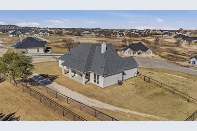1038 Deer Island Court, Azle, TX 76020 - Photo 30
