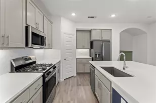 2901 Hobby Dr, Forney, TX 75126 - Photo 4