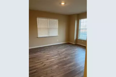 216 Ridgeland Oak Drive, Fort Worth, TX 76120 - Photo 6