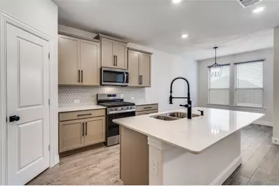 10929 Gold Pan Trail, Aubrey, TX 76227 - Photo 20