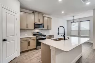 10929 Gold Pan Trail, Aubrey, TX 76227 - Photo 20