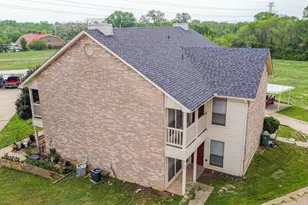 806 Treadwell Ct, Hurst, TX 76053 - Photo 1