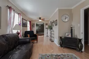 221 W Burton St, Sherman, TX 75092 - Photo 6