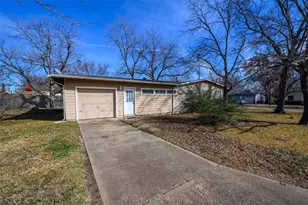 221 W Burton St, Sherman, TX 75092 - Photo 20
