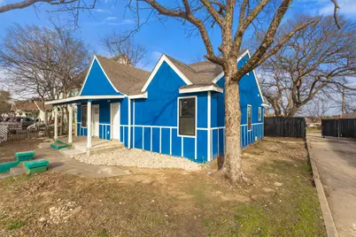 2010 Market Avenue, Fort Worth, TX 76164 - Photo 4