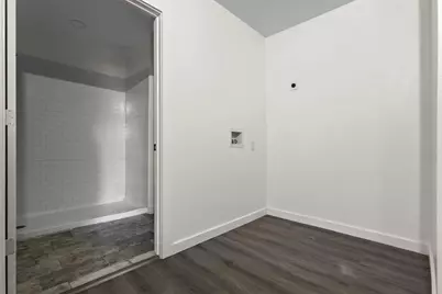 2010 Market Avenue, Fort Worth, TX 76164 - Photo 6