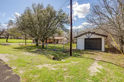 620 Donna Court, Burleson, TX 76028 - Photo 8