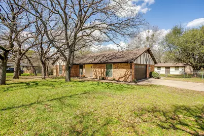 620 Donna Court, Burleson, TX 76028 - Photo 30