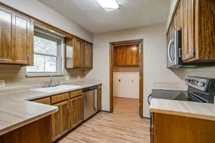 620 Donna Ct, Burleson, TX 76028 - Photo 14