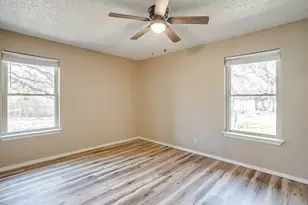 620 Donna Ct, Burleson, TX 76028 - Photo 26