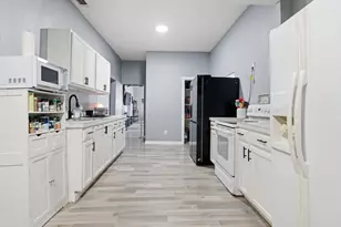 2421 Langston St, Fort Worth, TX 76105 - Photo 14