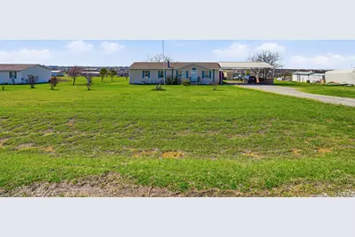 9121 Montana Street, Joshua, TX 76058 - Photo 2