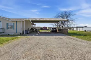9121 Montana St, Joshua, TX 76058 - Photo 6