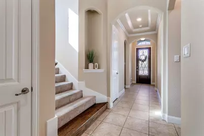 504 Garden Avenue, Euless, TX 76039 - Photo 2