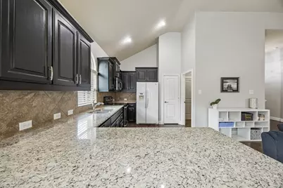 337 Delgany Trail, Fort Worth, TX 76052 - Photo 10