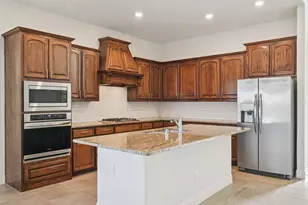 821 Beeville Ct, McKinney, TX 75071 - Photo 10