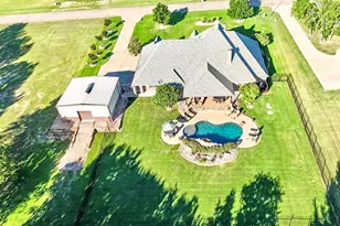 1387 Shadow Lakes Dr, Wills Point, TX 75169 - Photo 1