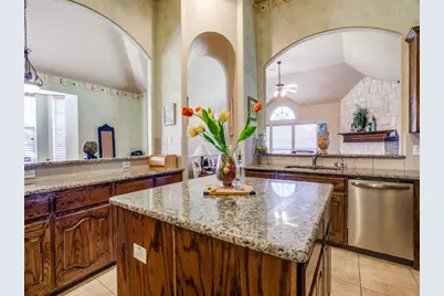 621 Buelwood Court, DeSoto, TX 75115 - Photo 6