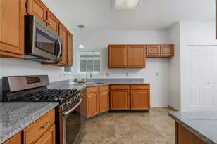 2705 High Pointe Blvd, McKinney, TX 75071 - Photo 8