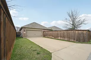 436 Gibbons Crk Trl, McKinney, TX 75071 - Photo 32