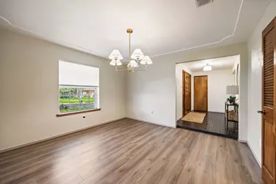 409 Circleview N, Hurst, TX 76054 - Photo 4