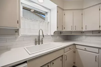 409 Circleview N, Hurst, TX 76054 - Photo 12