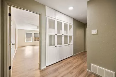 409 Circleview N, Hurst, TX 76054 - Photo 18