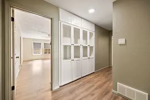 409 Circleview N, Hurst, TX 76054 - Photo 18