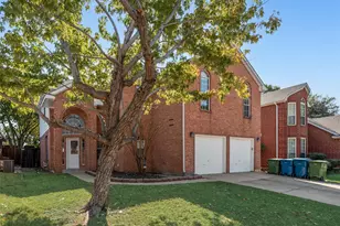 2437 Creekhaven Dr, Flower Mound, TX 75028 - Photo 2