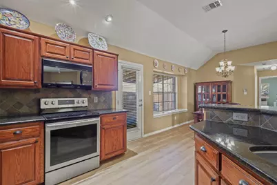 1328 Dallshan Drive, Carrollton, TX 75007 - Photo 10