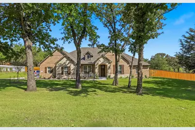 2021 Crystal Palace Boulevard, Alvarado, TX 76009 - Photo 1