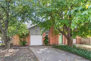 216 Cutting Horse Ln, Keller, TX 76248 - Photo 2