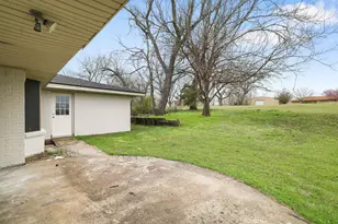105 Kelsoe Dr, Sherman, TX 75090 - Photo 30