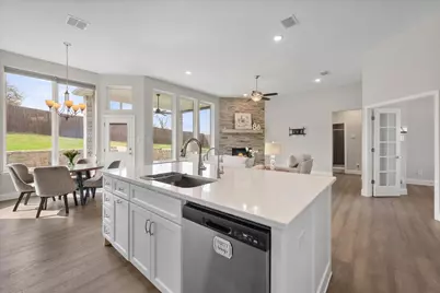 157 Fairweather Drive, Burleson, TX 76028 - Photo 8