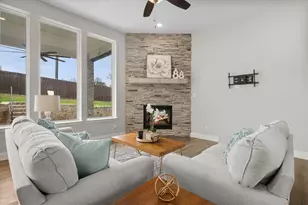 157 Fairweather Dr, Burleson, TX 76028 - Photo 10