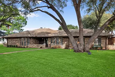 2306 Sunnyvale Road, Grand Prairie, TX 75050 - Photo 1