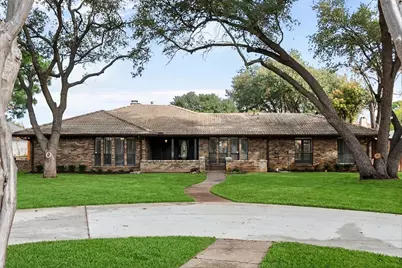 2306 Sunnyvale Road, Grand Prairie, TX 75050 - Photo 2