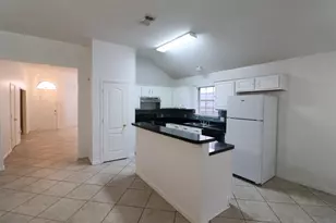 6100 Harwood Crossing Dr, Arlington, TX 76018 - Photo 10