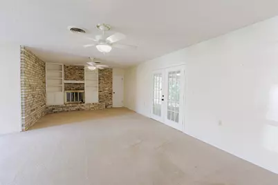 1103 Miller Street, Bowie, TX 76230 - Photo 10