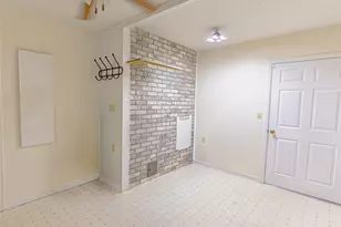 1103 Miller St, Bowie, TX 76230 - Photo 18